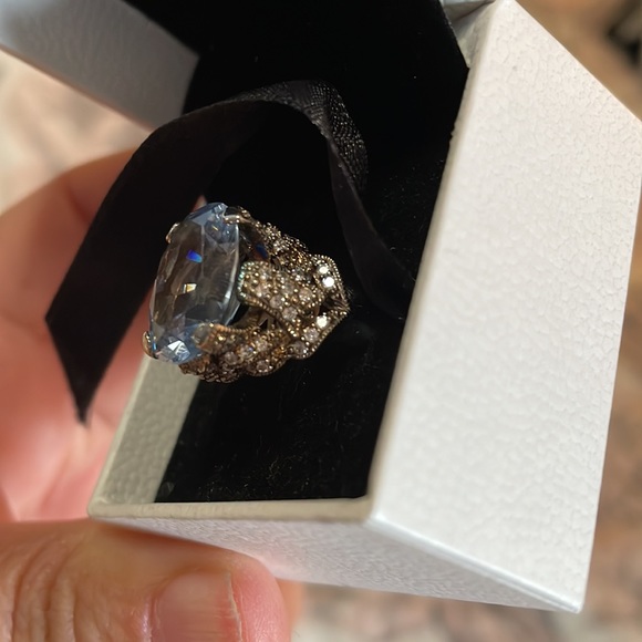 Beautiful large stone ring size 8. Light blue jewel - Picture 4 of 12